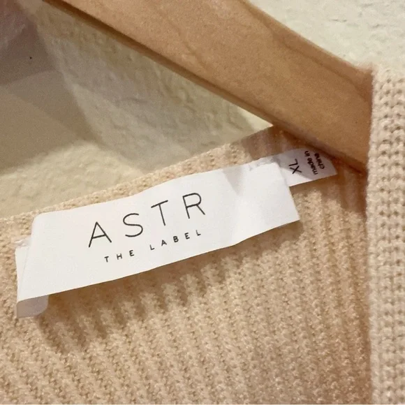 ASTR the Label Catalina Pullover Sweater Top in Cream NWT Size XL - Picture 5 of 7